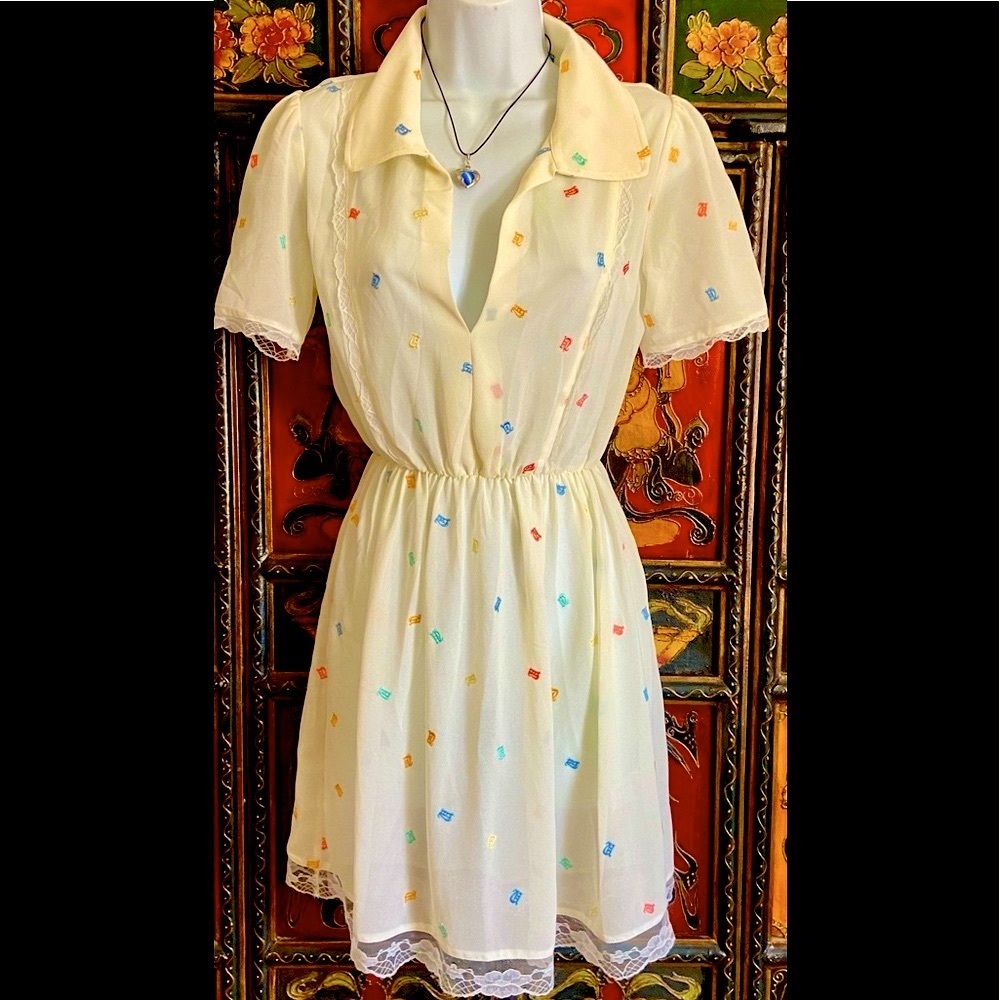 Nishe Collar Dress and see through beige